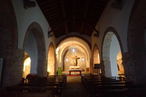 Santa María de O Cebreiro教会内部