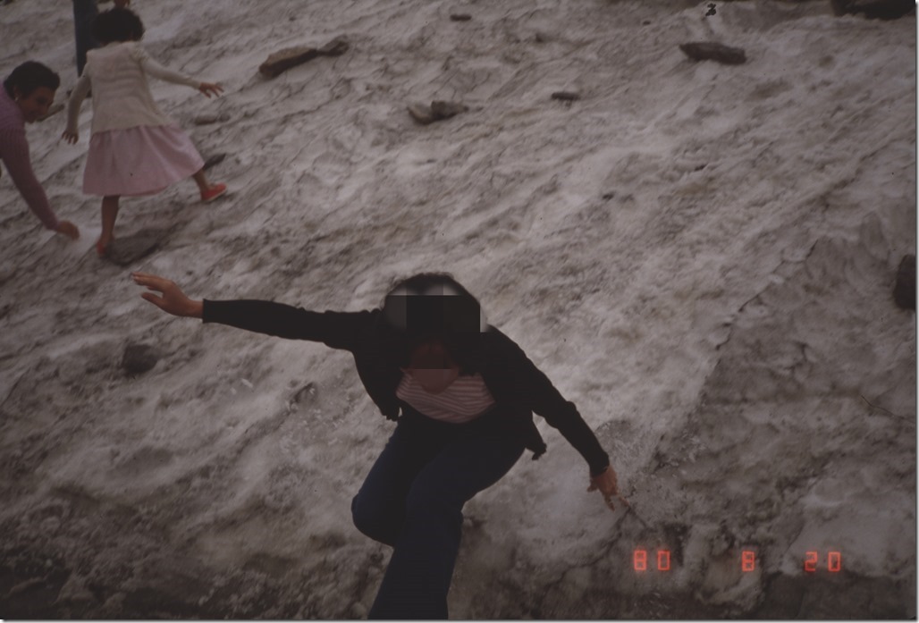 1980-08-20　Granada　シエラネバダ山頂付近雪渓で